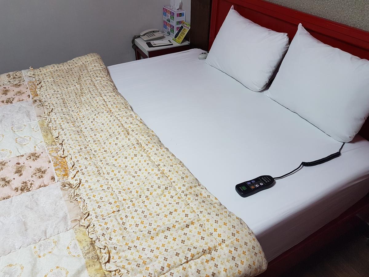 Sky Motel Gwangju Metropolitan City Bagian luar foto