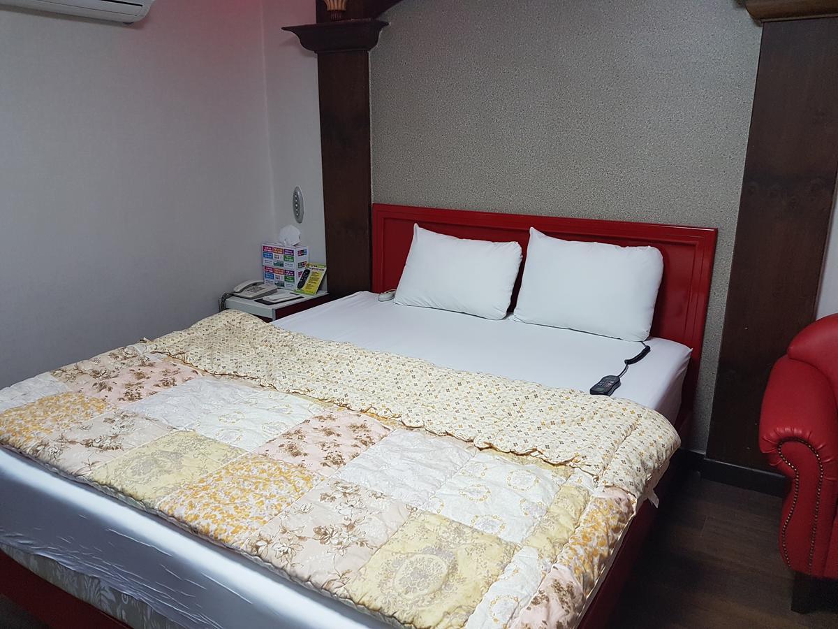 Sky Motel Gwangju Metropolitan City Bagian luar foto