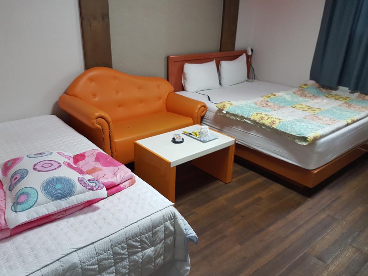 Sky Motel Gwangju Metropolitan City Bagian luar foto