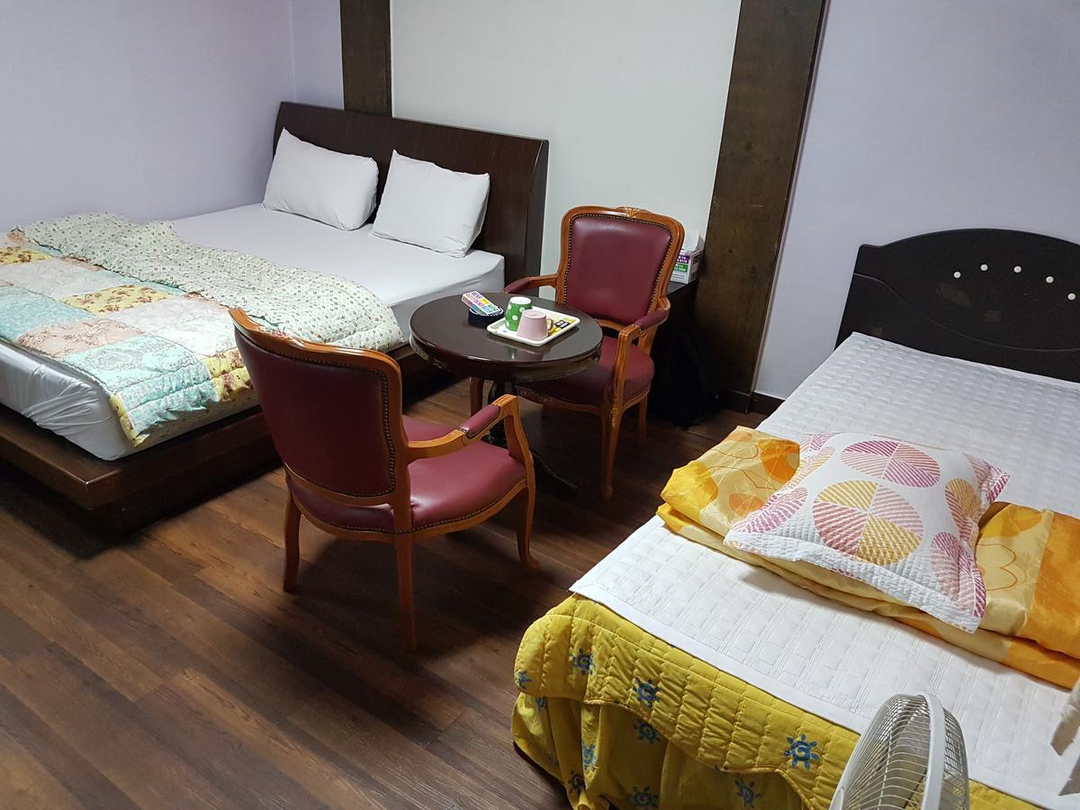 Sky Motel Gwangju Metropolitan City Bagian luar foto